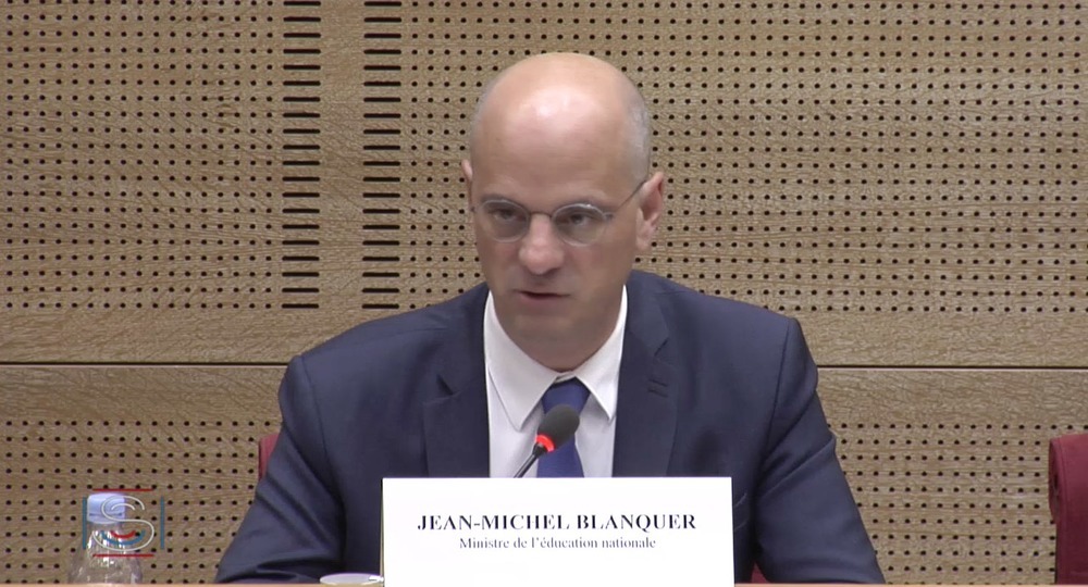 Франция: места учителей упраздняются, чтобы повысить качество образования? Франция: места учителей упраздняются, чтобы повысить качество образования?