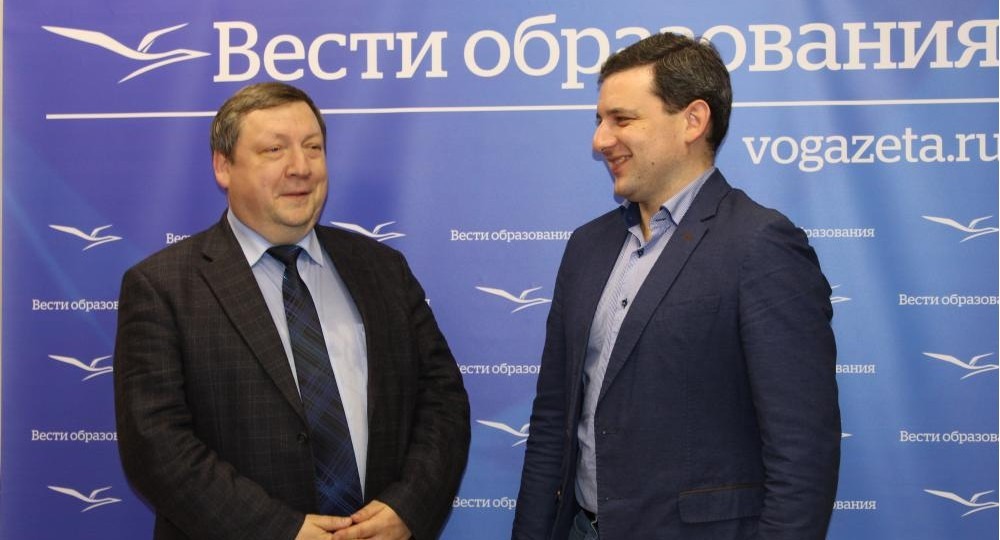 О маленьких школах и больших зарплатах О маленьких школах и больших зарплатах