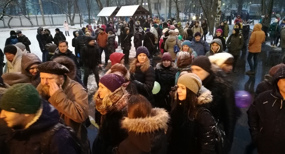 Чрезмерная критика или разрушение традиций? Чрезмерная критика или разрушение традиций?