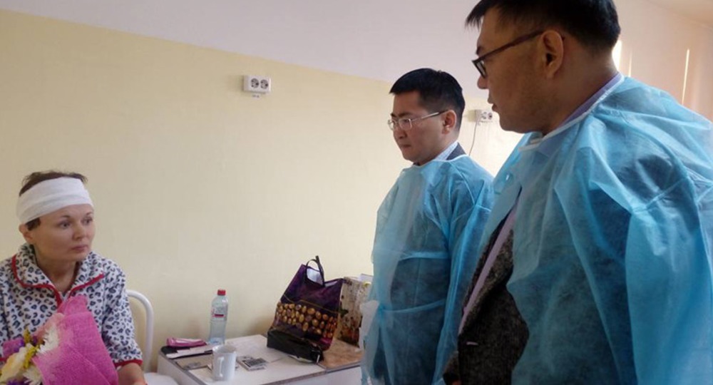 Учительнице из Бурятии становится лучше Учительнице из Бурятии становится лучше