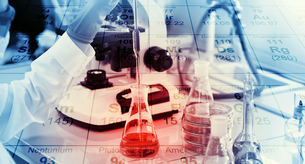 Чиновник устроился работать учителем, но уроки проводить не успевал Чиновник устроился работать учителем, но уроки проводить не успевал