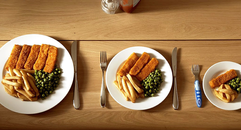 Родители хабаровских школьников возмущены маленькими порциями обеда Родители хабаровских школьников возмущены маленькими порциями обеда