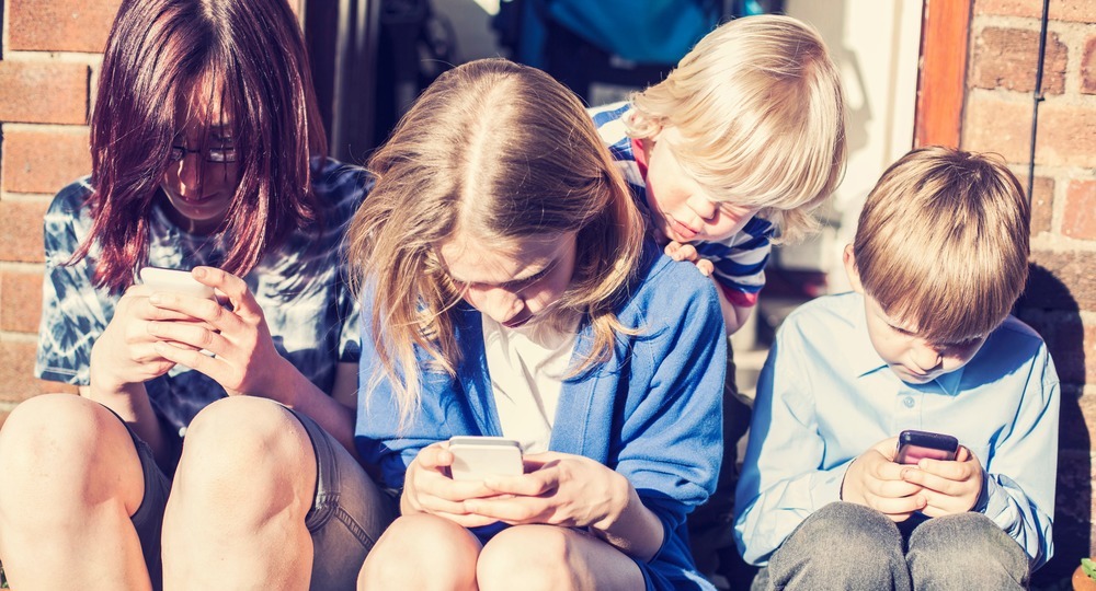 Как социальные сети отражаются на учебе школьников Как социальные сети отражаются на учебе школьников