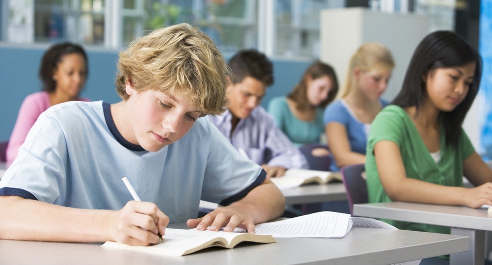 Франция: в «перевернутом классе» Давида Бушийона «ученики производят знание» Франция: в «перевернутом классе» Давида Бушийона «ученики производят знание»