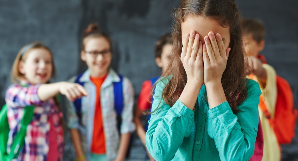 Франция: министр образования намерен положить конец школьной травле