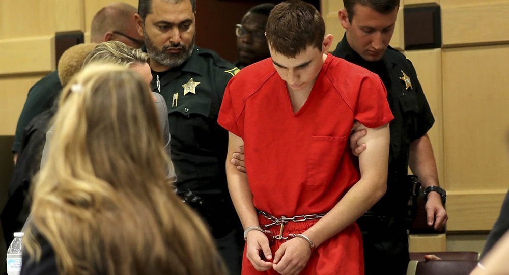 Прокуратура потребует смертной казни для стрелка из Флориды Прокуратура потребует смертной казни для стрелка из Флориды