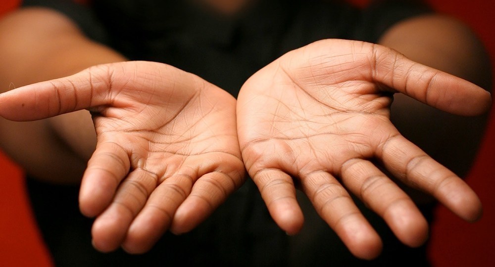 В Карелии власти предупредили о мошенничестве «хиромантов» в школах В Карелии власти предупредили о мошенничестве «хиромантов» в школах