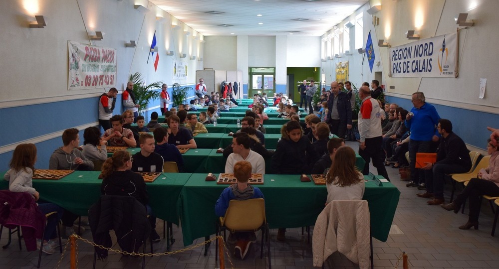 Франция: мастер-класс по международным шашкам, развивающим аналитическое мышление Франция: мастер-класс по международным шашкам, развивающим аналитическое мышление