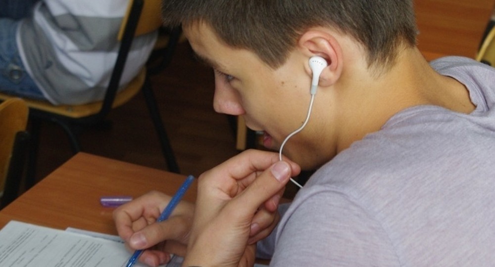 200 человек выгнали с досрочного ЕГЭ 200 человек выгнали с досрочного ЕГЭ