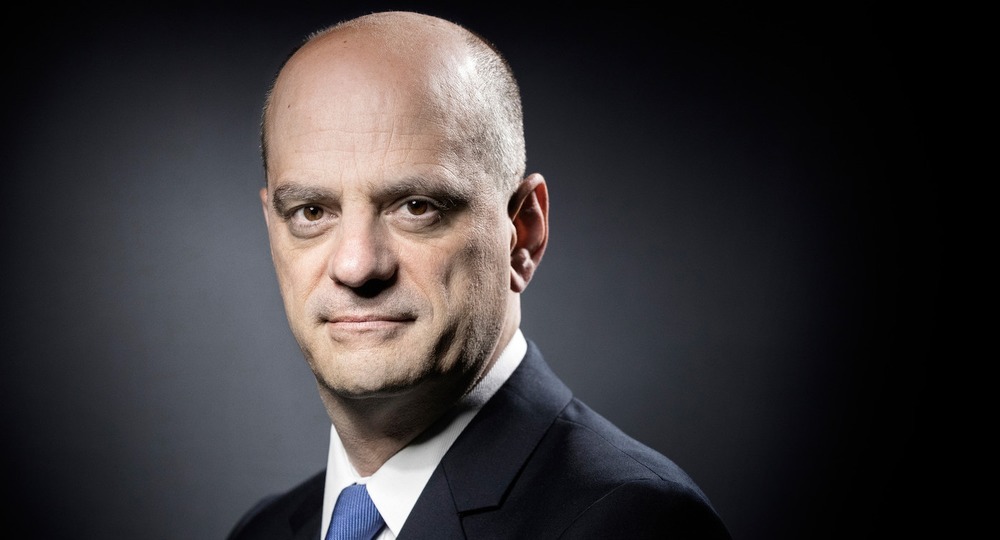 Франция: министр образования опубликовал книгу о «школе доверия» Франция: министр образования опубликовал книгу о «школе доверия»