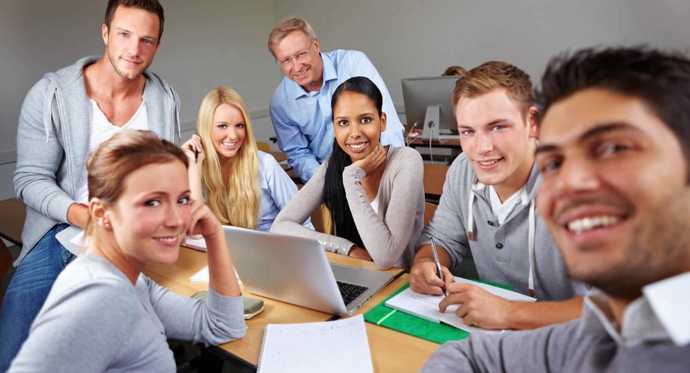 Европейских школьников могут обязать учить два иностранных языка Европейских школьников могут обязать учить два иностранных языка