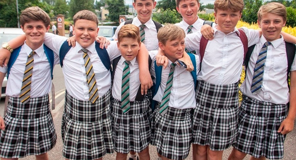 Что заменит мальчикам шорты? Что заменит мальчикам шорты?