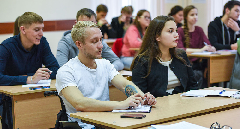 Путин подписал закон о расширении прав инвалидов на образование Путин подписал закон о расширении прав инвалидов на образование