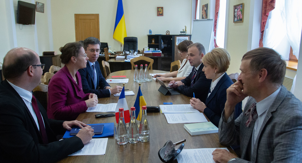 В Украине намерены популяризировать французский язык В Украине намерены популяризировать французский язык