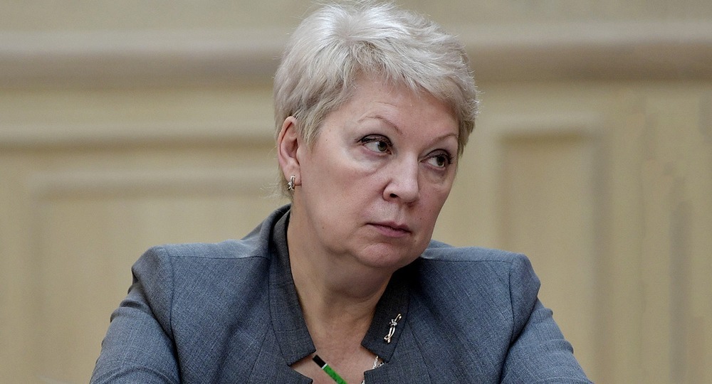 Школой должны управлять регионы Школой должны управлять регионы