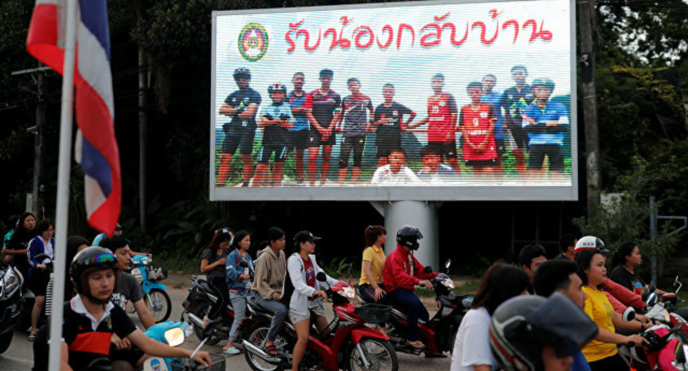 В Таиланде уже семерых детей спасли из затопленной пещеры В Таиланде уже семерых детей спасли из затопленной пещеры