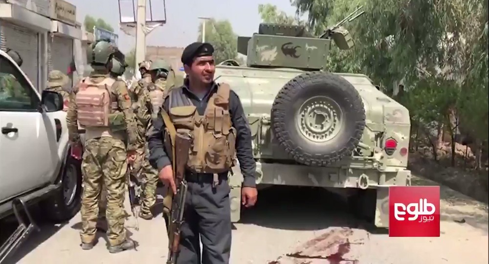 В Афганистане напавшие на здание департамента образования взяли заложников