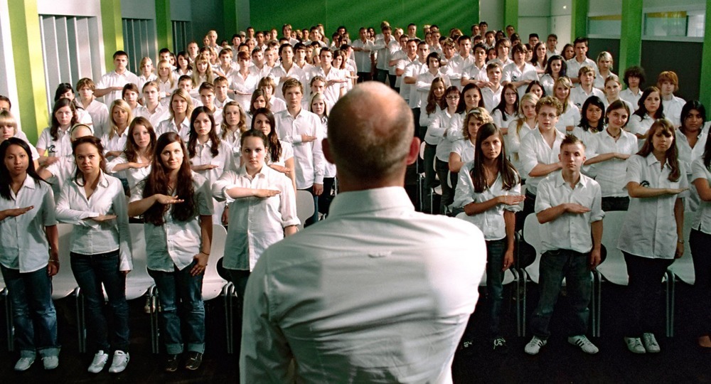 Игра в нацистов: педагогический эксперимент в австрийской школе Игра в нацистов: педагогический эксперимент в австрийской школе