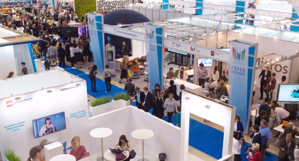 «Все флаги в гости будут к нам…» «Все флаги в гости будут к нам…»