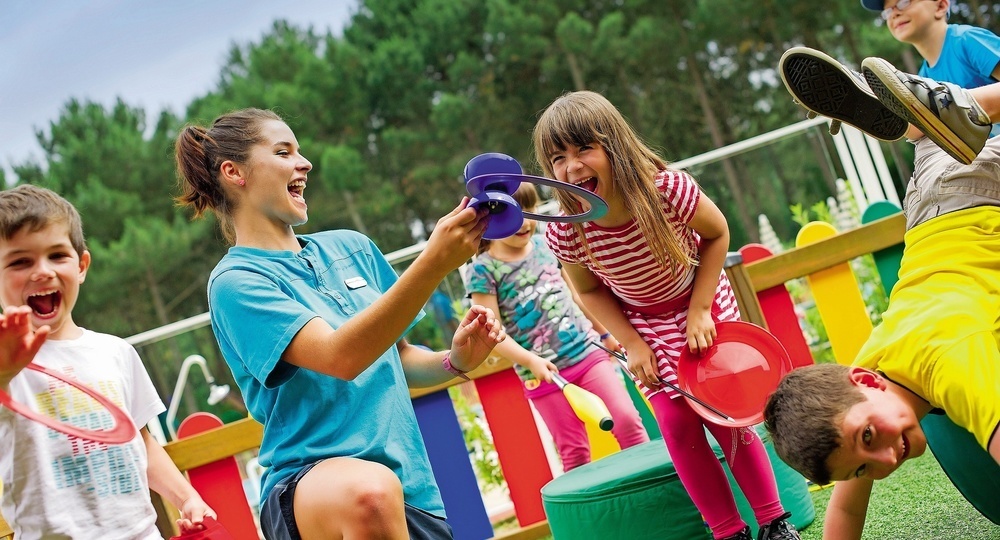 Чем плохи длительные летние каникулы? Чем плохи длительные летние каникулы?