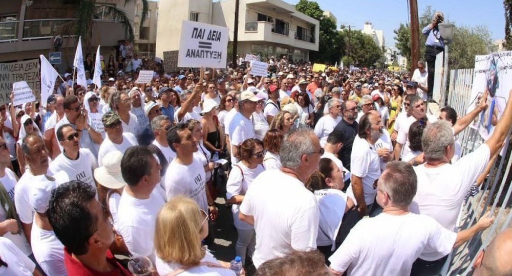 Лиса или охотник? Лиса или охотник?