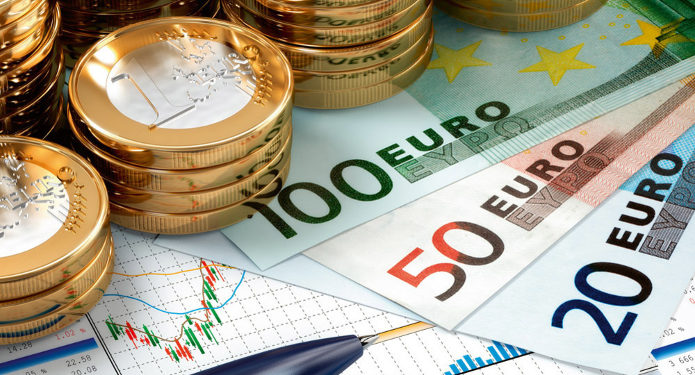 Школьникам выделят по 1600 евро Школьникам выделят по 1600 евро