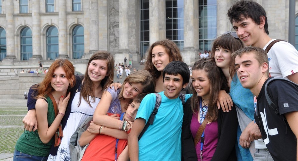 В школах Германии планируется усилить «демократическое воспитание» В школах Германии планируется усилить «демократическое воспитание»