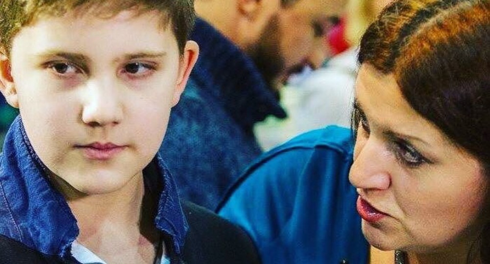 Россияне запустили флешмоб в поддержку затравленного барнаульского лицеиста