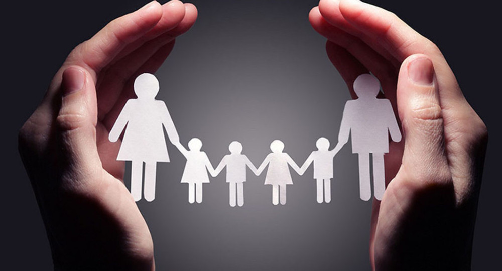 Усыновлять детей позволят россиянам с ВИЧ и гепатитом C Усыновлять детей позволят россиянам с ВИЧ и гепатитом C