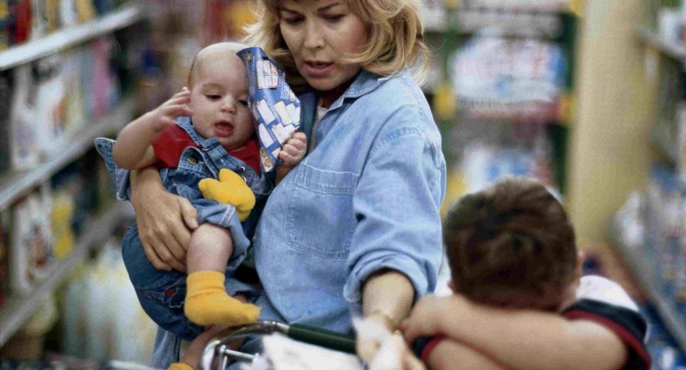 В России предложили обязать платить алименты неработающему родителю В России предложили обязать платить алименты неработающему родителю