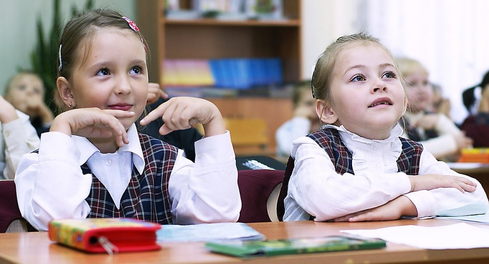 Откажемся ли мы от печатных учебников? Откажемся ли мы от печатных учебников?