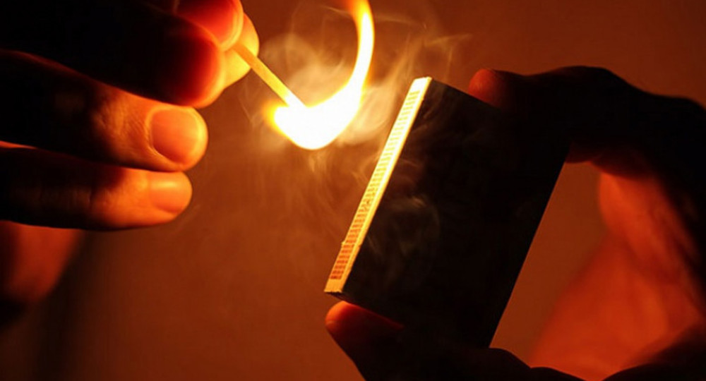 Неизвестные попытались сжечь московского школьника Неизвестные попытались сжечь московского школьника