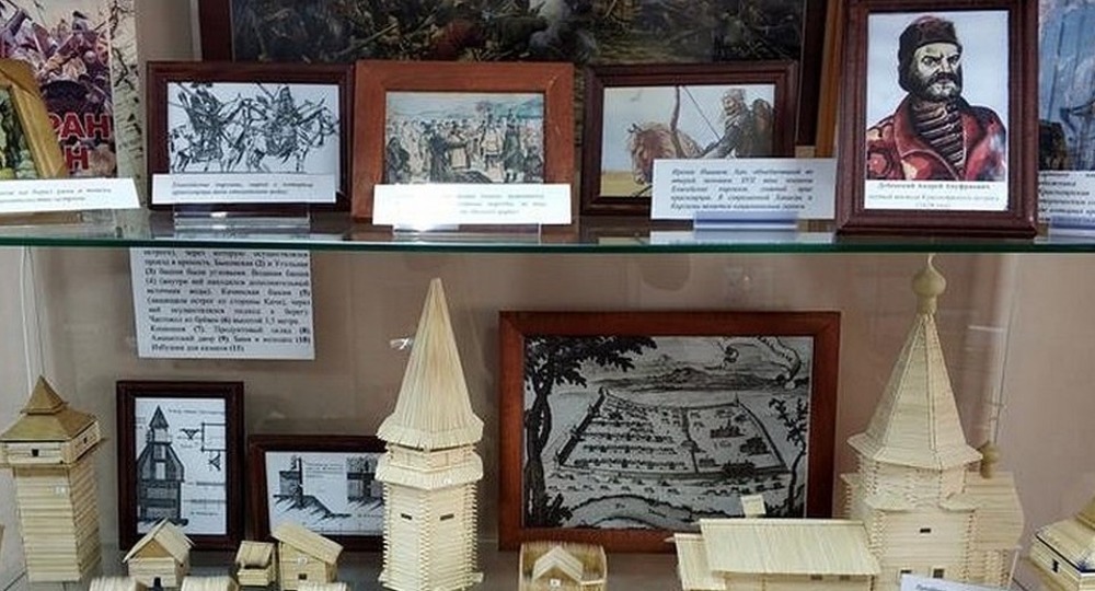 В красноярском лицее появился кабинет-музей Алексея Клешко В красноярском лицее появился кабинет-музей Алексея Клешко