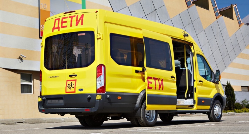 Шестилетнюю девочку забыли в школьном автобусе Шестилетнюю девочку забыли в школьном автобусе