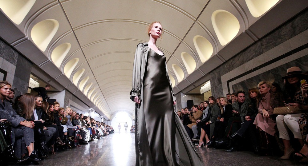 Московский метрополитен подготовил праздничную программу для женщин Московский метрополитен подготовил праздничную программу для женщин