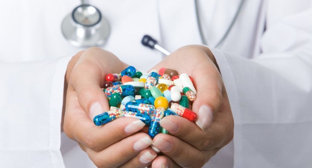 Барнаульским школьникам выдали антибиотики после смерти 9-летнего ребенка Барнаульским школьникам выдали антибиотики после смерти 9-летнего ребенка