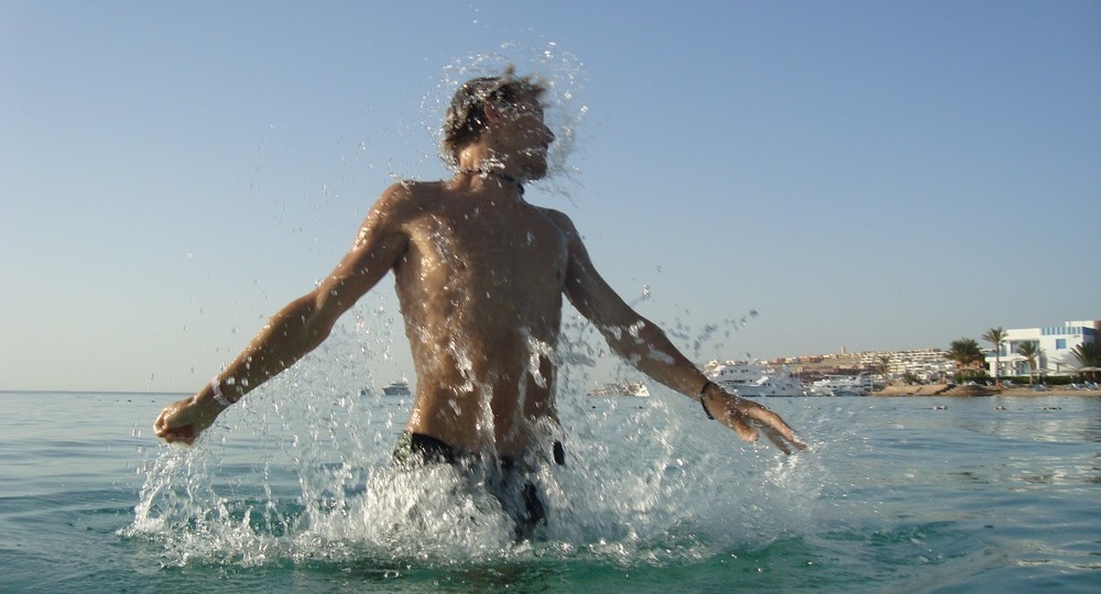 Российские учителя разделись в поддержку уволенной коллеги Российские учителя разделись в поддержку уволенной коллеги