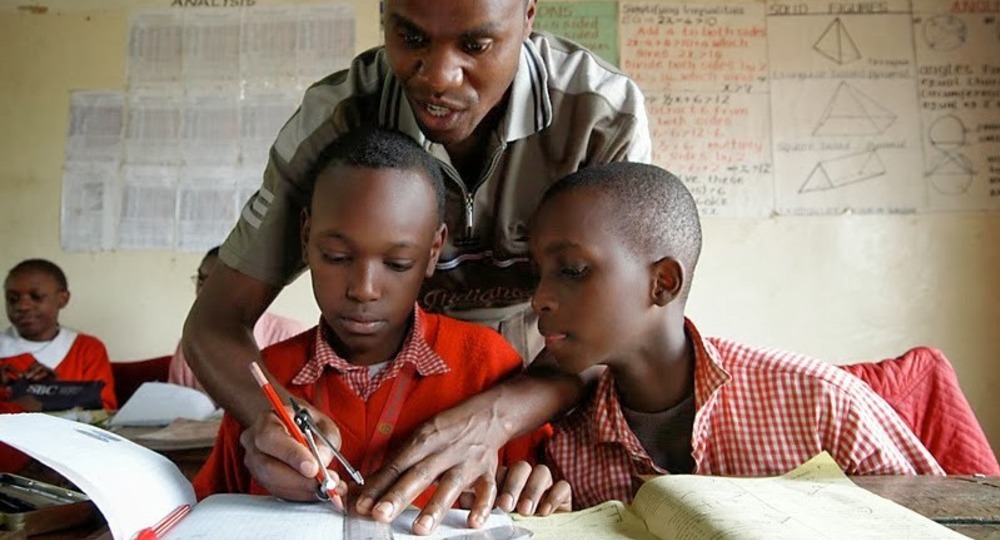 Учителя Азии и Африки живут богаче российских