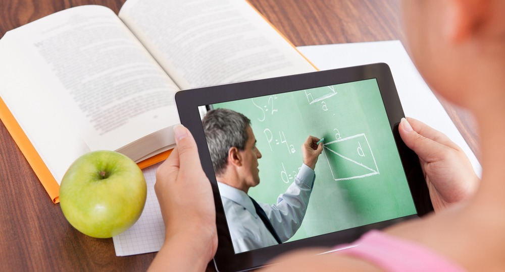 Чем онлайн-обучение лучше репетитора Чем онлайн-обучение лучше репетитора