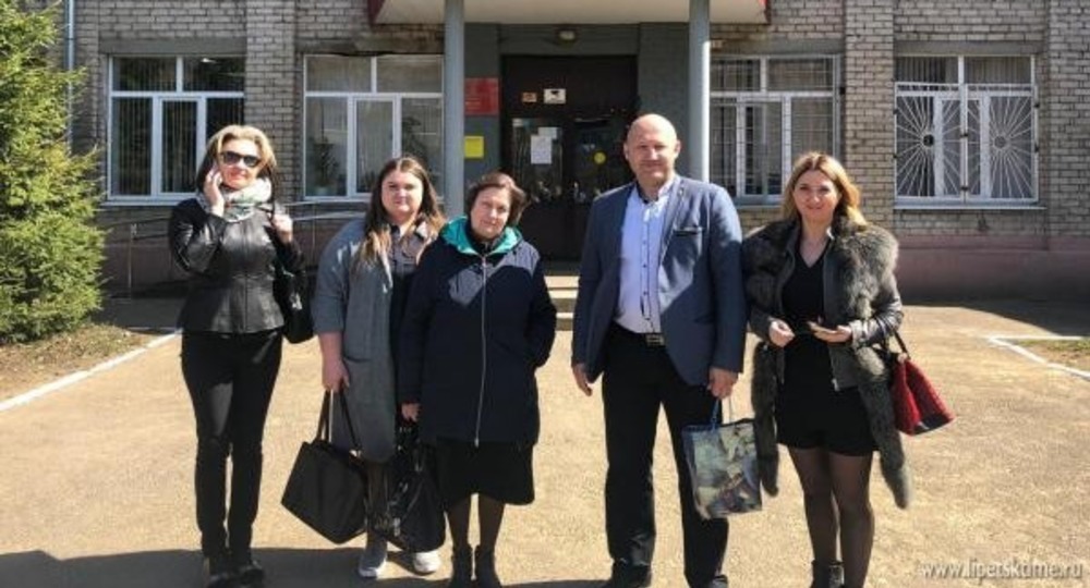 Родители продегустировали еду в 56 школах Родители продегустировали еду в 56 школах