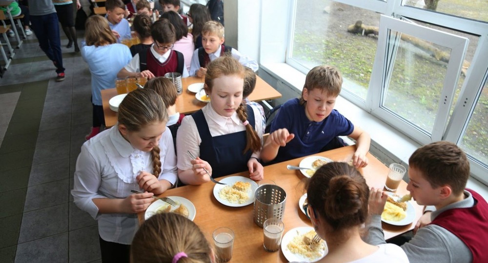 Минпросвещения изменит систему питания в школах Минпросвещения изменит систему питания в школах