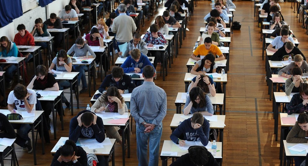 Почему во Франции на ЕГЭ нет камер видеонаблюдения Почему во Франции на ЕГЭ нет камер видеонаблюдения