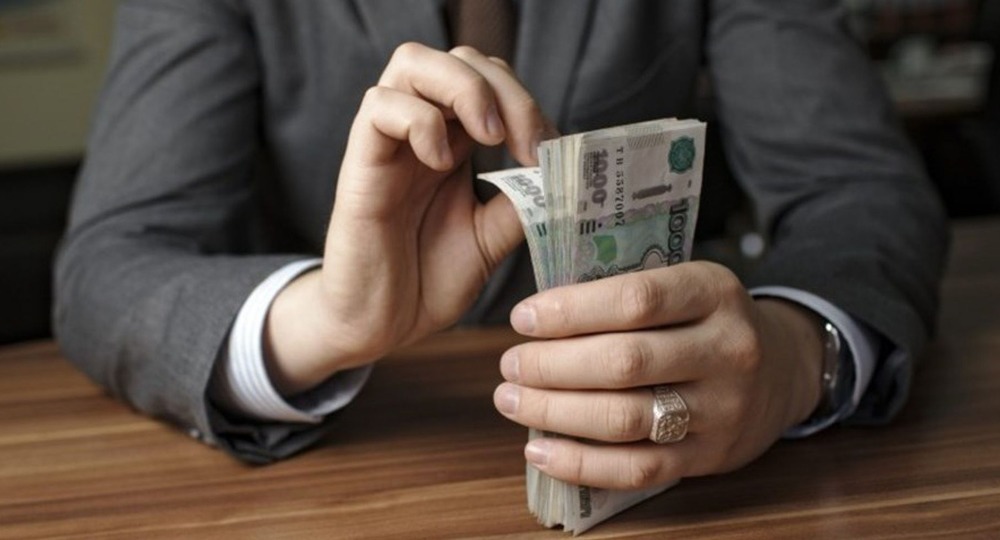 Мэр Омска ответит за поборы в школах Мэр Омска ответит за поборы в школах