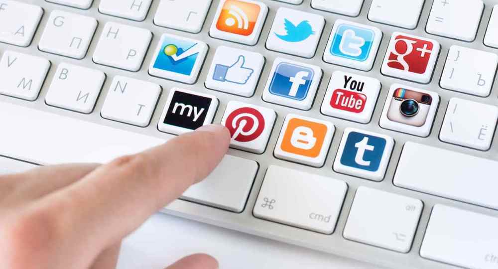 Грамматический патруль: Испанские школьники исправляют ошибки знаменитостей в соцсетях Грамматический патруль: Испанские школьники исправляют ошибки знаменитостей в соцсетях