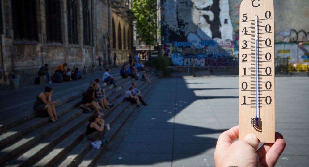 Экзамены в школах Франции перенесли из-за жары Экзамены в школах Франции перенесли из-за жары