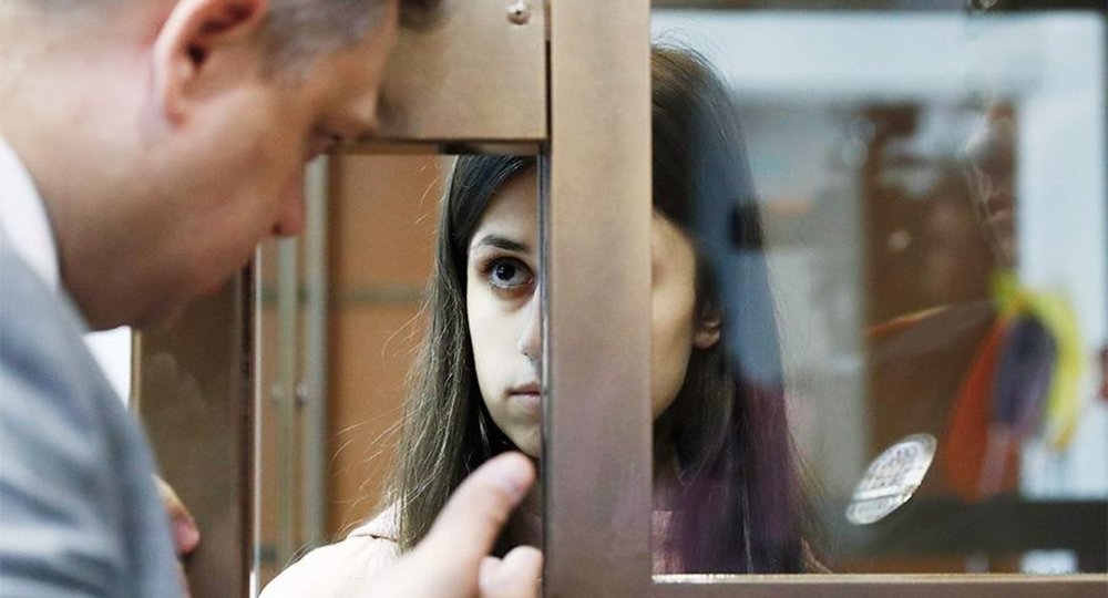 Сёстрам Хачатурян суд продлил меру пресечения до августа Сёстрам Хачатурян суд продлил меру пресечения до августа