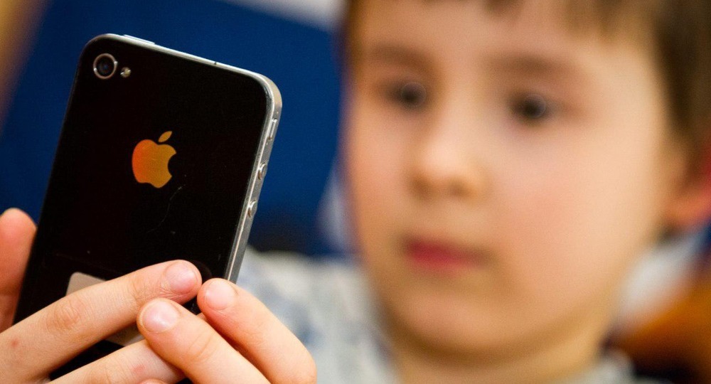 Айфон как зеркало воспитательной политики Айфон как зеркало воспитательной политики