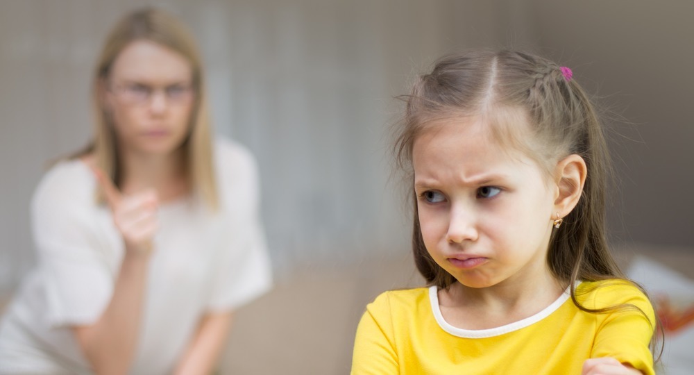 Во Франции запретили физически наказывать детей Во Франции запретили физически наказывать детей