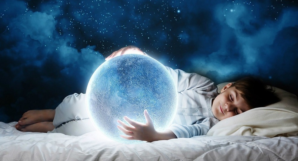 Кто повесил Луну на небо Кто повесил Луну на небо