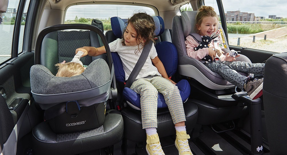 В Госдуме предложили бесплатно раздавать детские автокресла